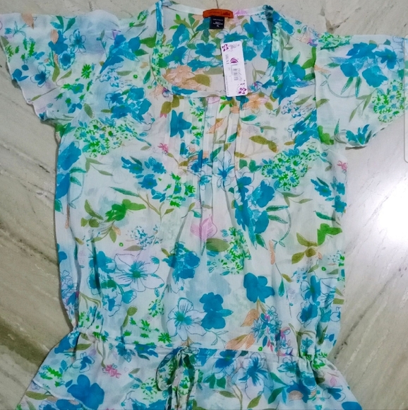 Imported UAE Western Top - Picture 7 of 10